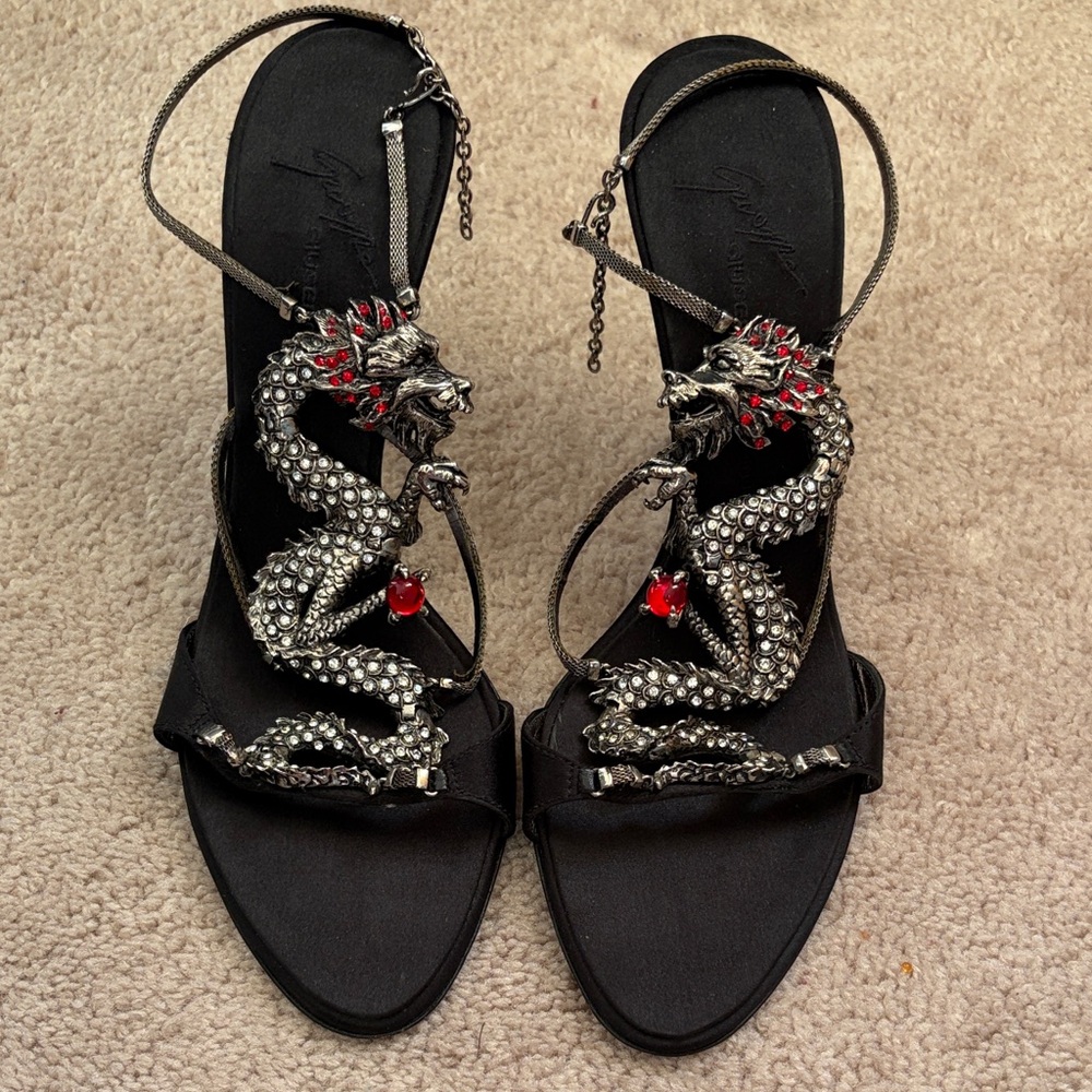 Giuseppe Zanotti Dragon Crystal Heels Sz. 36.5